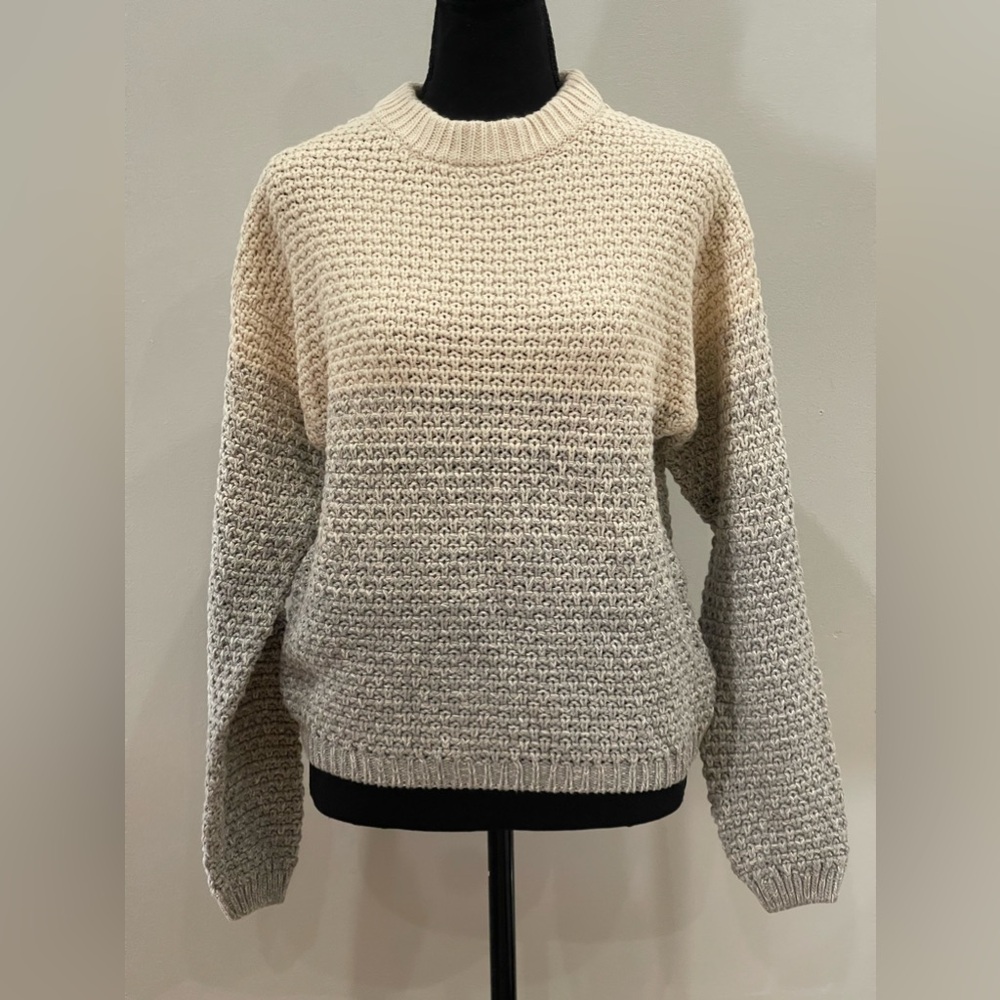 New Universal Thread‎ XS Cream/Grey Knit Sweater with Stretch